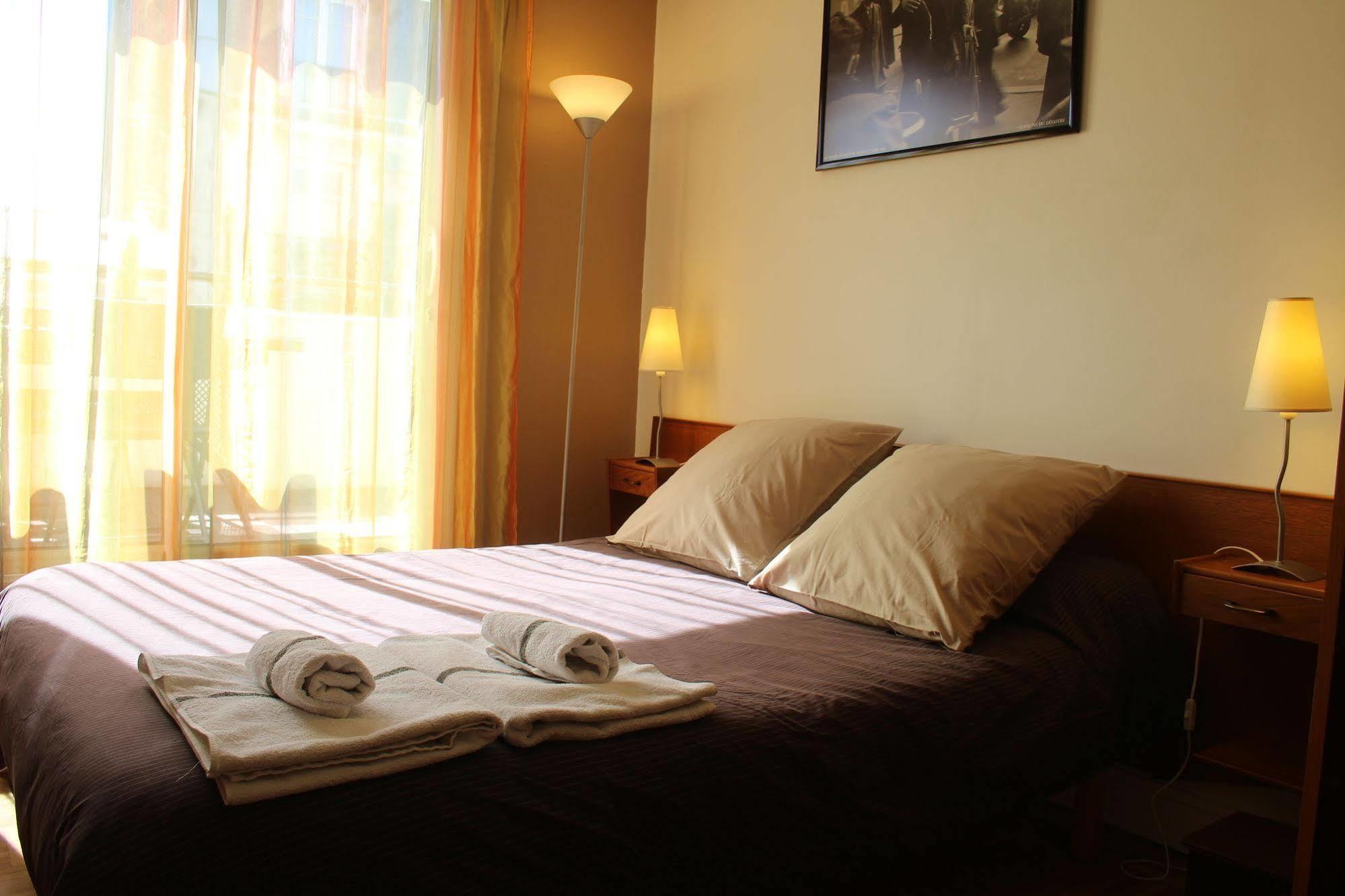 Chambre D'Amis - Chambres D'Hotes-B&B-Guest House Paris Exterior photo